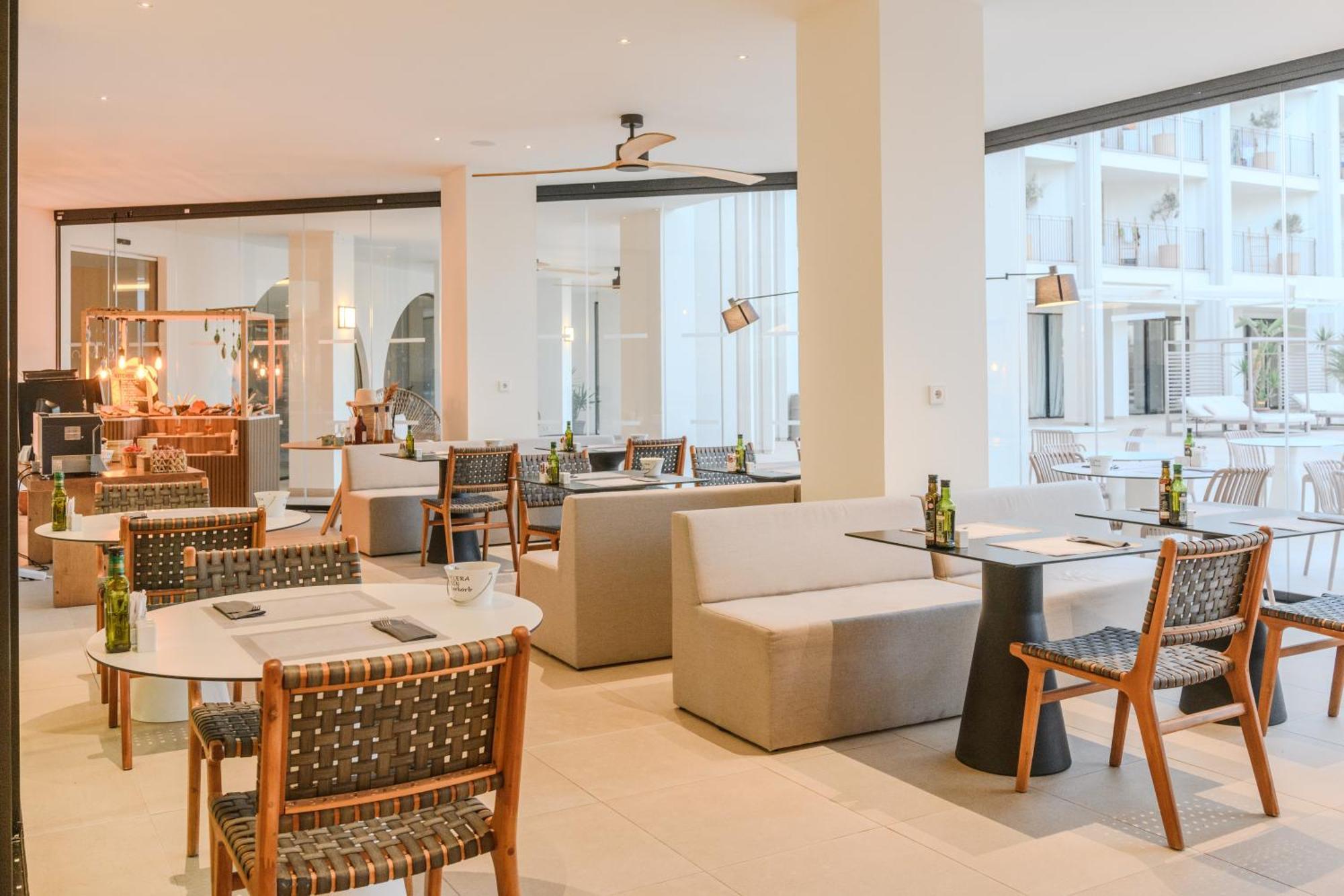 Hotel & Spa Blau Parc 샌안토니오 외부 사진